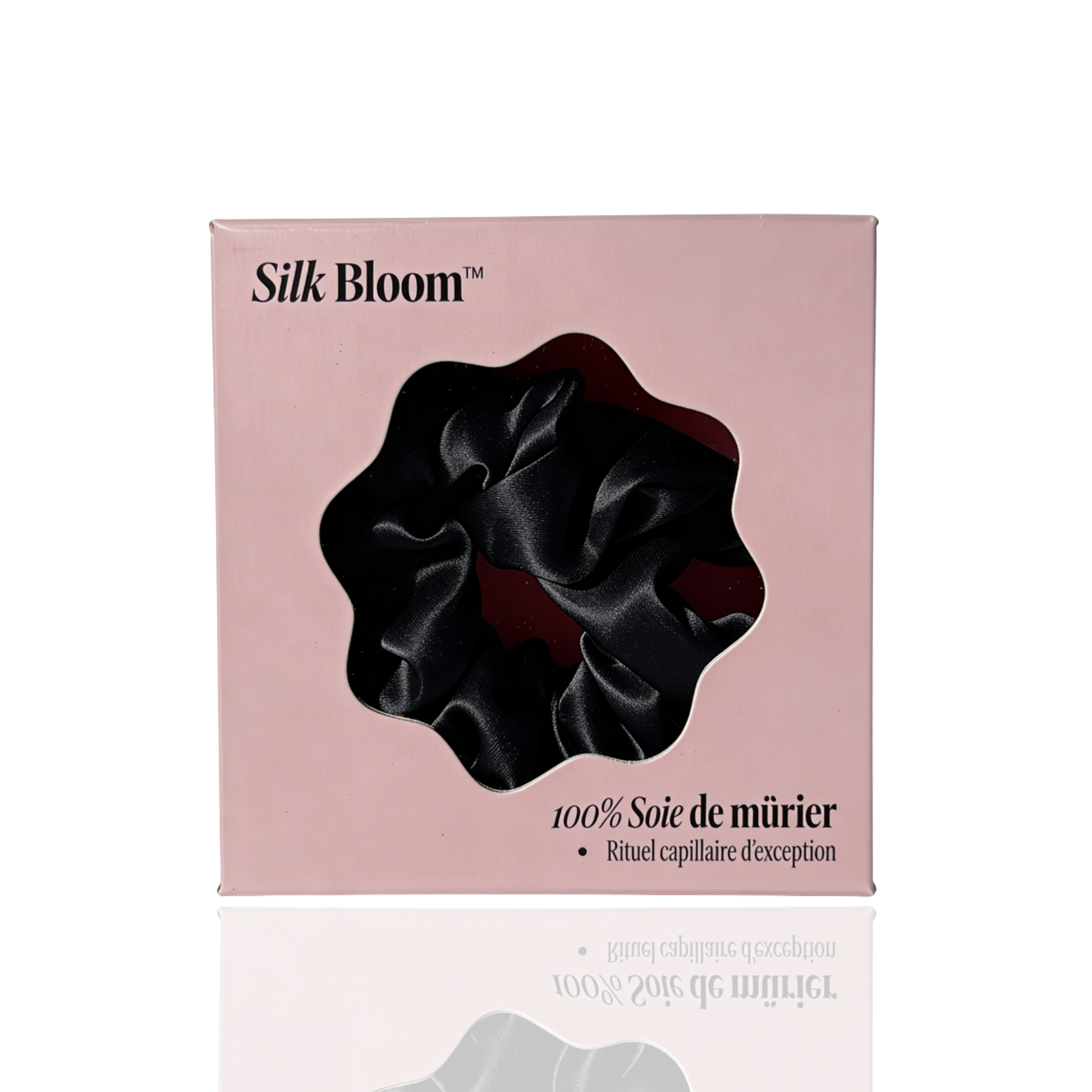 Chouchou Silk Bloom en soie de mûrier noir dans son coffret rose naqä