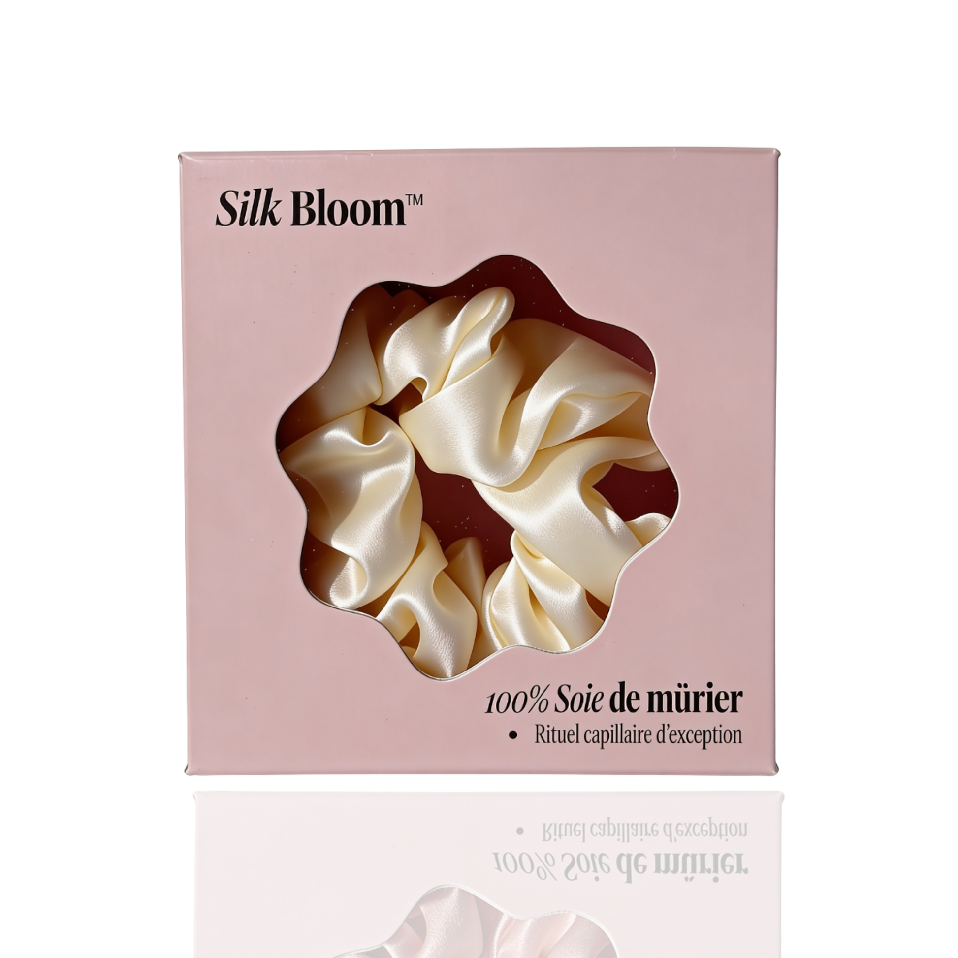 Chouchou Silk Bloom en soie de mûrier ivoire dans son coffret naqä