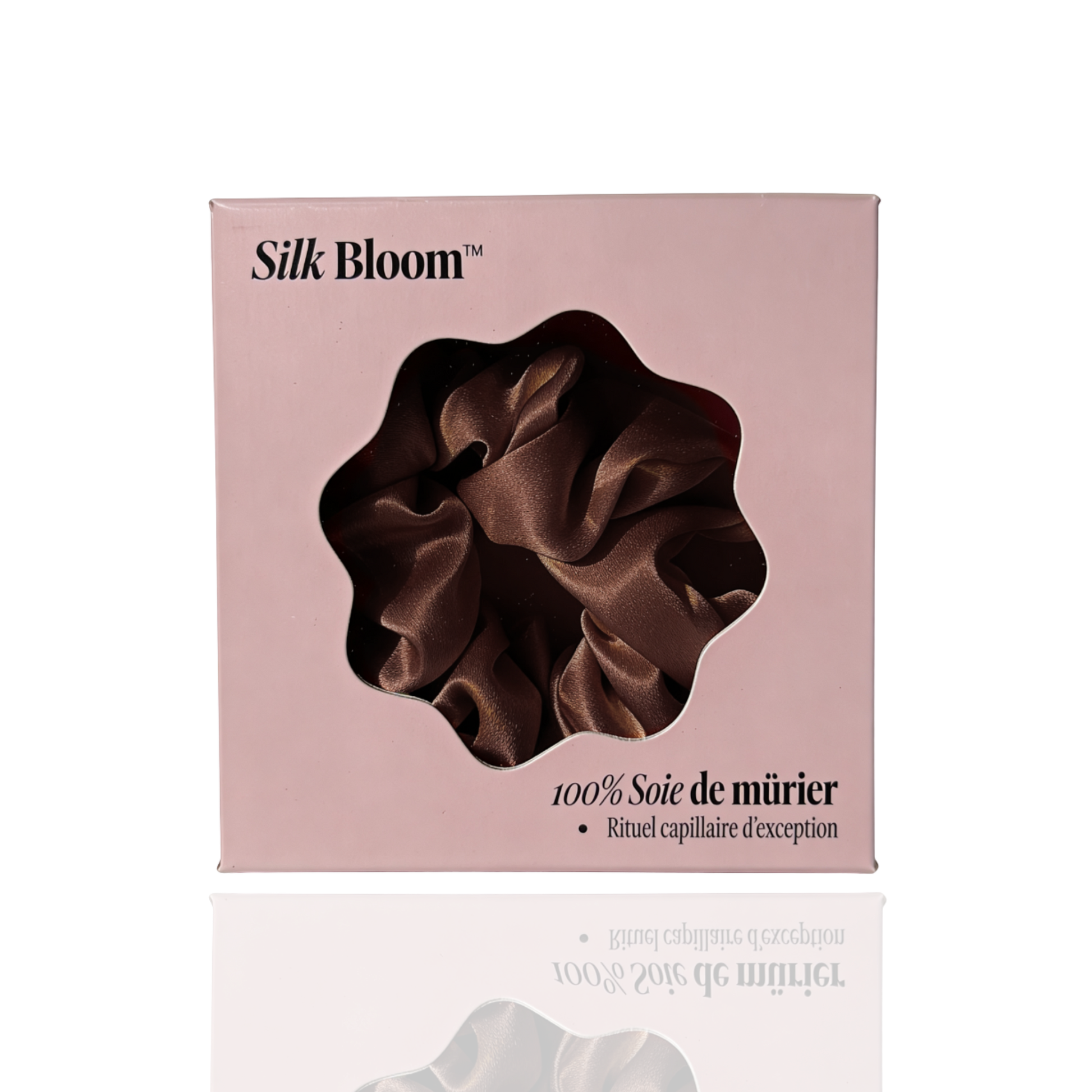 Chouchou Silk Bloom en soie de mûrier chocolat dans son coffret naqä