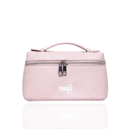 Pochette Bloomy Bag rose pâle en cuir grainé avec zip argenté et poignée, logo naqä